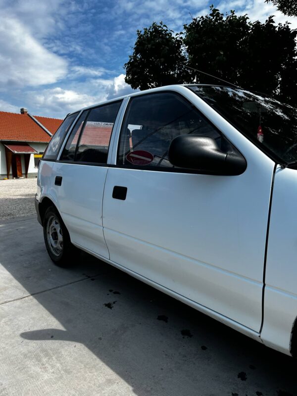 Suzuki Swift 1.3 Benzin - Image 9